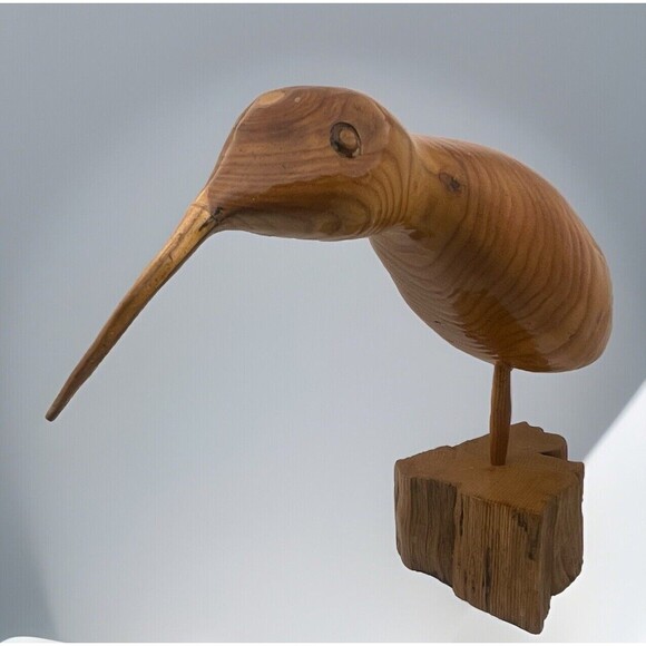 Hand Carved Shore Bird Sculpture ARTIST SIGNED Folk Art - Picture 1 of 8
